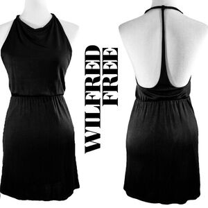 WILFRED FREE Aritzia black Ophelie halter open
Strappy back mini dress